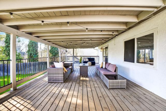 6820 Calvin Dr, Citrus Heights, CA 95621