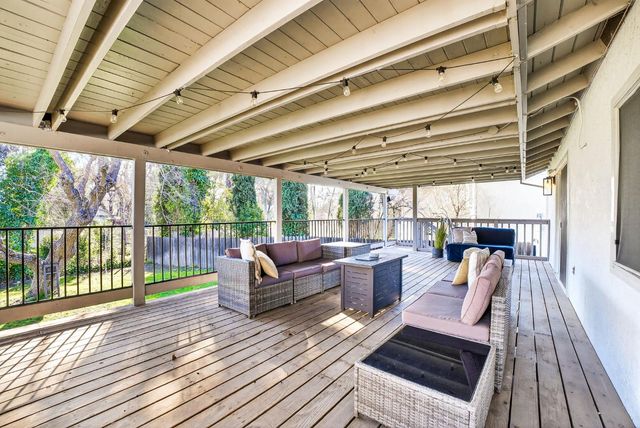 6820 Calvin Dr, Citrus Heights, CA 95621