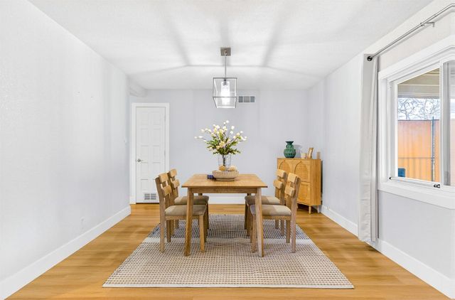 6820 Calvin Dr, Citrus Heights, CA 95621