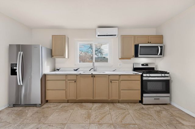 436 General Chennault Street NE, Albuquerque, NM 87123