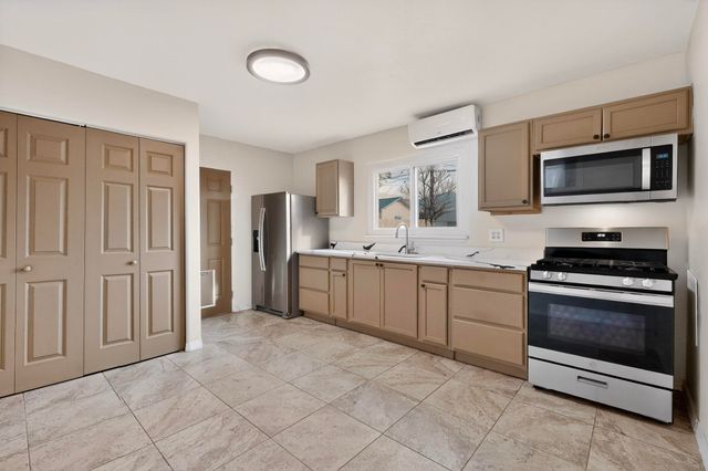 436 General Chennault Street NE, Albuquerque, NM 87123