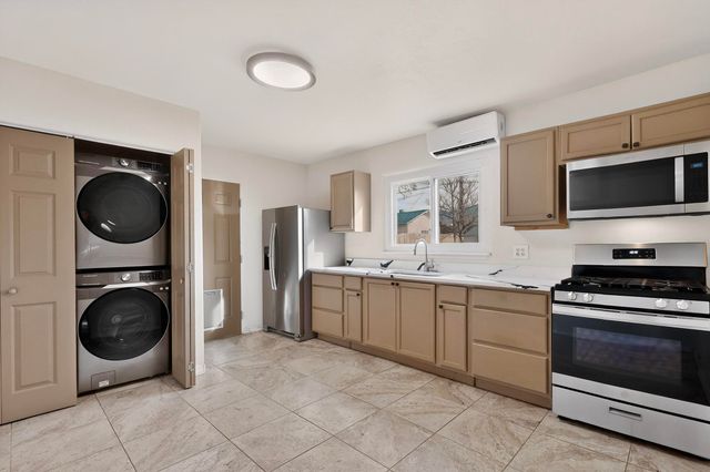 436 General Chennault Street NE, Albuquerque, NM 87123