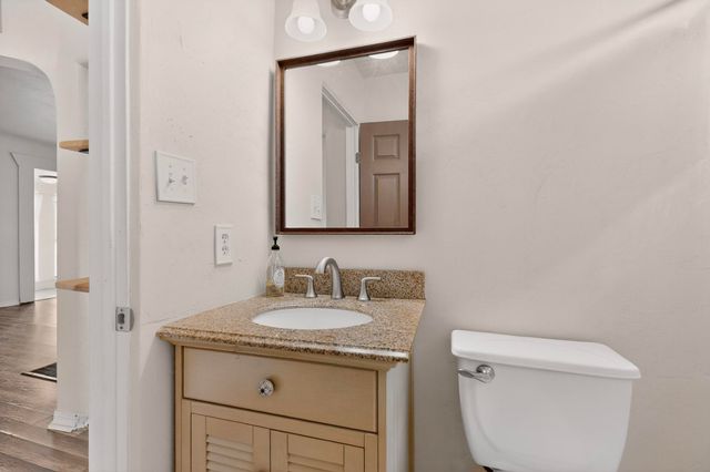 436 General Chennault Street NE, Albuquerque, NM 87123