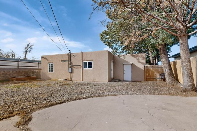 436 General Chennault Street NE, Albuquerque, NM 87123