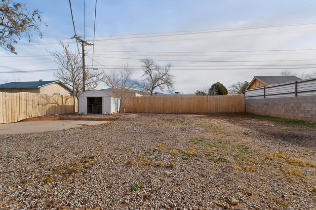 436 General Chennault Street NE, Albuquerque, NM 87123