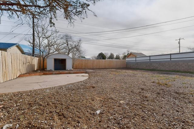 436 General Chennault Street NE, Albuquerque, NM 87123