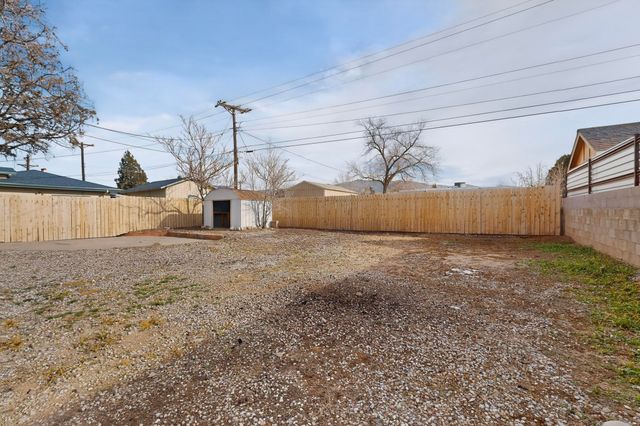 436 General Chennault Street NE, Albuquerque, NM 87123