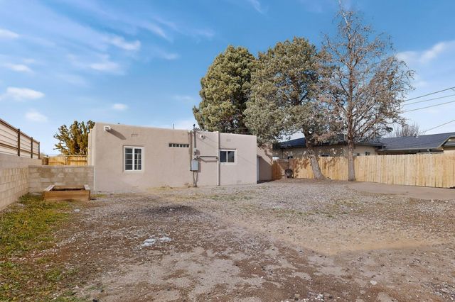 436 General Chennault Street NE, Albuquerque, NM 87123