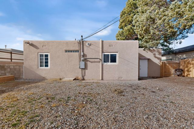 436 General Chennault Street NE, Albuquerque, NM 87123