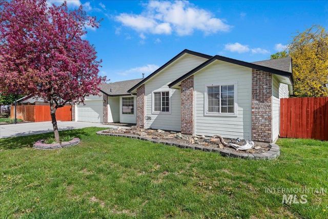 1042 W Pennwood St, Meridian, ID 83642