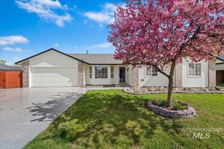 1042 W Pennwood St, Meridian, ID 83642