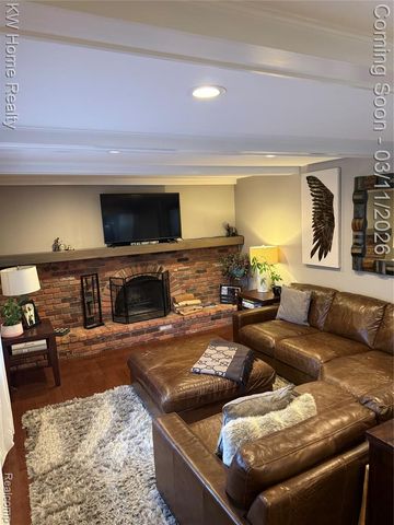 33717 Heritage Hills Drive, Farmington Hills, MI 48331