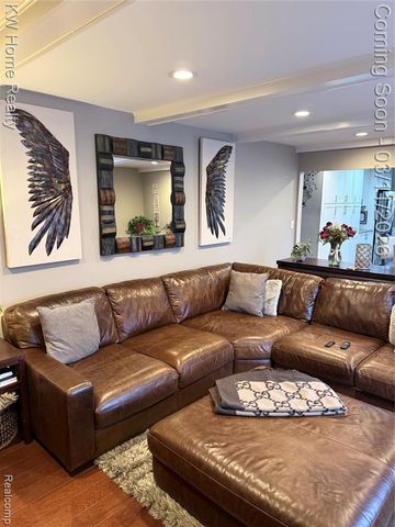 33717 Heritage Hills Drive, Farmington Hills, MI 48331