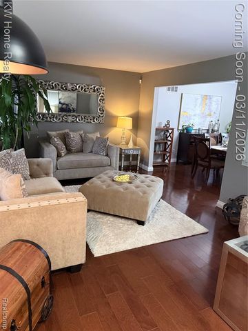 33717 Heritage Hills Drive, Farmington Hills, MI 48331