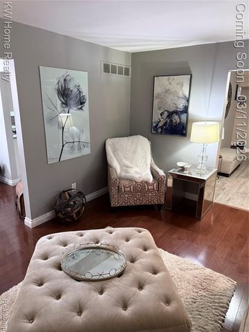 33717 Heritage Hills Drive, Farmington Hills, MI 48331