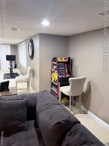 33717 Heritage Hills Drive, Farmington Hills, MI 48331