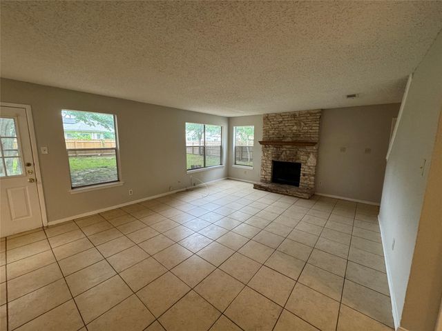 4204 Everest LN, Austin, TX 78727