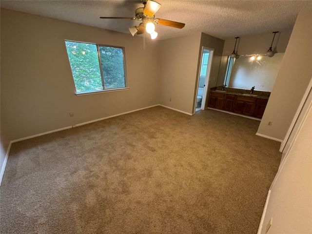 4204 Everest LN, Austin, TX 78727