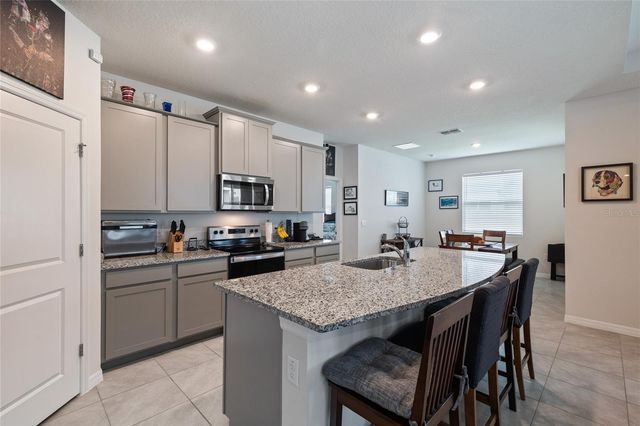 12401 SHINING WILLOW STREET, Riverview, FL 33579