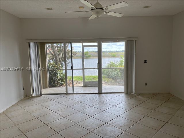 321 SW 120th Ave 321, Pembroke Pines, FL 33025