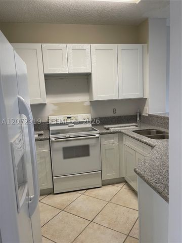 321 SW 120th Ave 321, Pembroke Pines, FL 33025