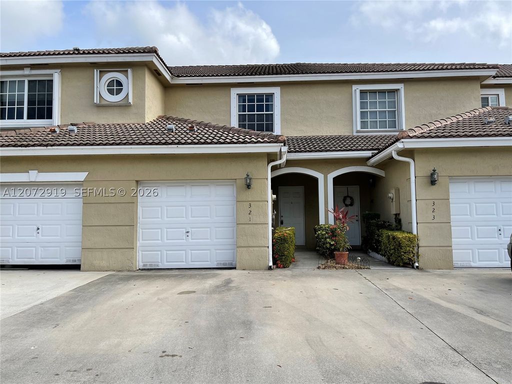 321 SW 120th Ave 321, Pembroke Pines, FL 33025