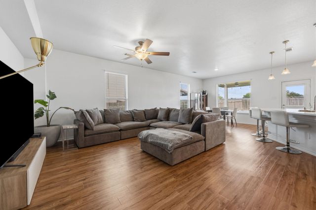 6289 Mantalcino DR, Round Rock, TX 78665