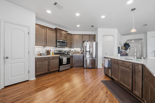 6289 Mantalcino DR, Round Rock, TX 78665