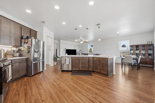 6289 Mantalcino DR, Round Rock, TX 78665