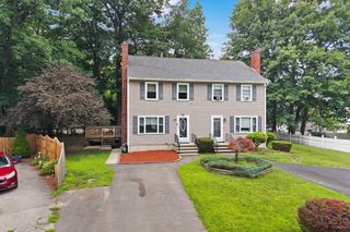 19 Riverbank Cir 19, Haverhill, MA 01835
