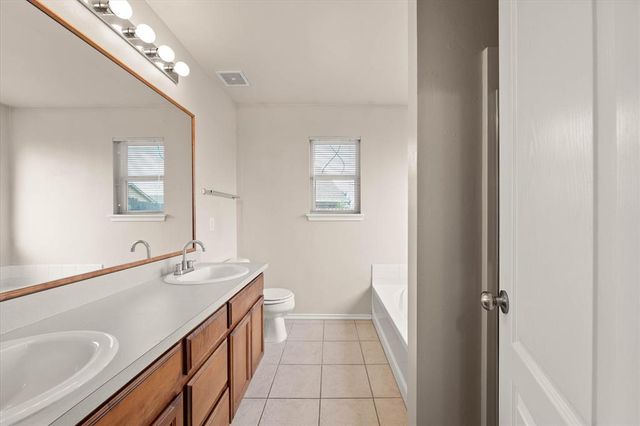 2829 NW 182nd Street, Edmond, OK 73012