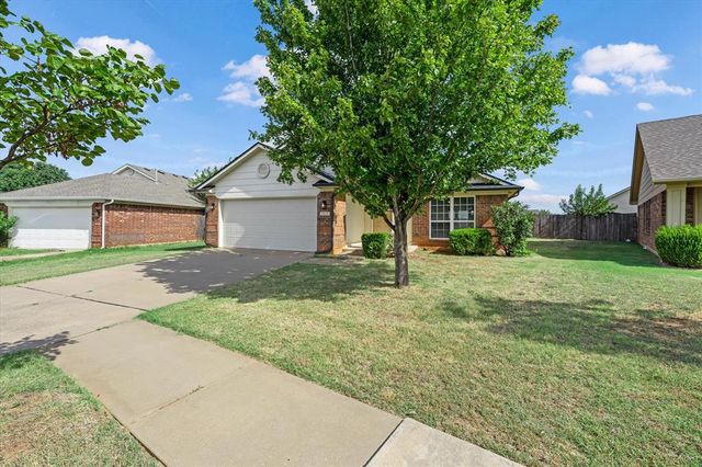 2829 NW 182nd Street, Edmond, OK 73012