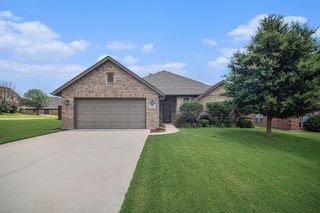1917 Bay Laurel Drive, Weatherford, TX 76086
