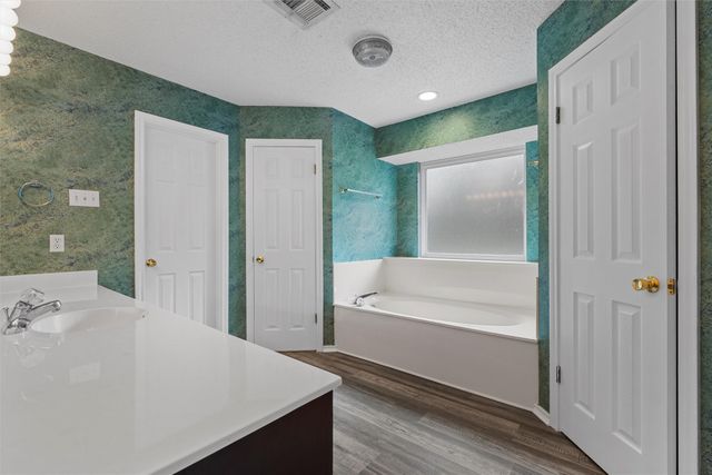 601 Christina Drive, Robinson, TX 76706