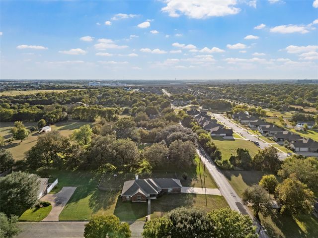 601 Christina Drive, Robinson, TX 76706