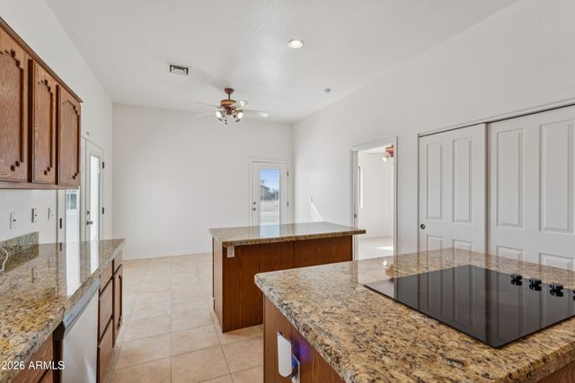 2082 E TEPEE Street, Apache Junction, AZ 85119