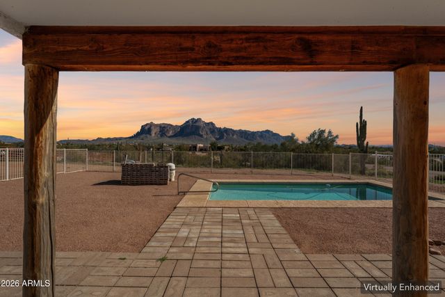 2082 E TEPEE Street, Apache Junction, AZ 85119
