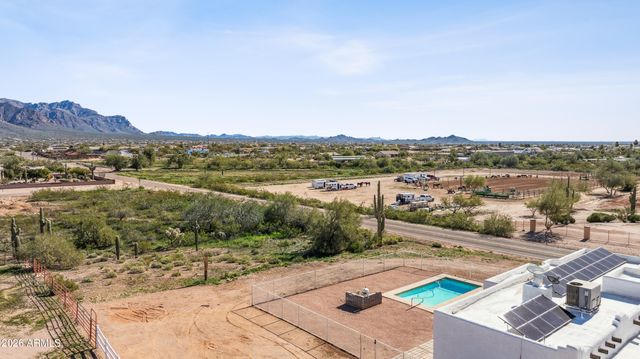 2082 E TEPEE Street, Apache Junction, AZ 85119