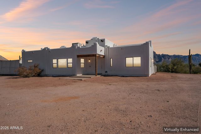 2082 E TEPEE Street, Apache Junction, AZ 85119