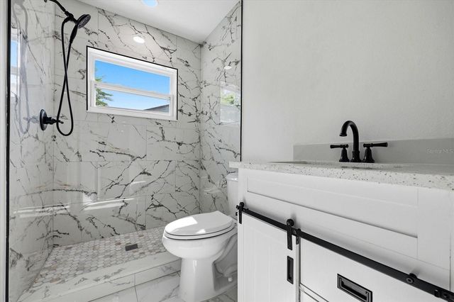 3304 KING RICHARD COURT, Seffner, FL 33584
