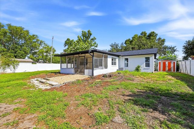 3304 KING RICHARD COURT, Seffner, FL 33584
