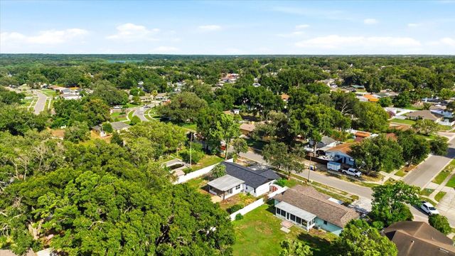 3304 KING RICHARD COURT, Seffner, FL 33584