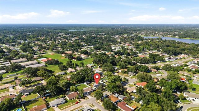 3304 KING RICHARD COURT, Seffner, FL 33584