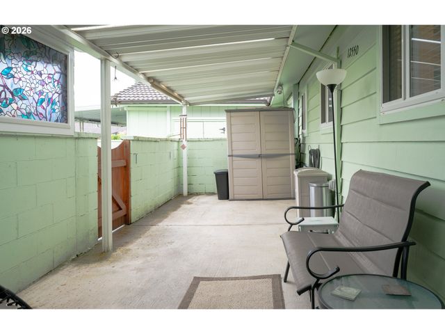 12550 Se MAIN St, Portland, OR 97233