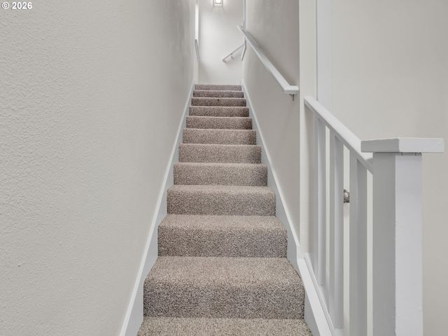 3862 Se IVON St, Portland, OR 97202