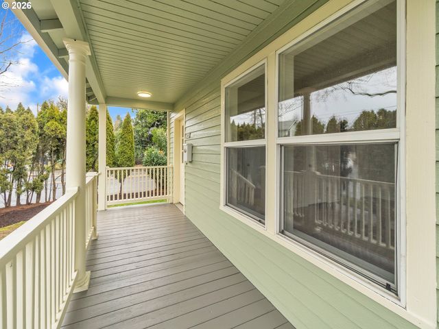 3862 Se IVON St, Portland, OR 97202