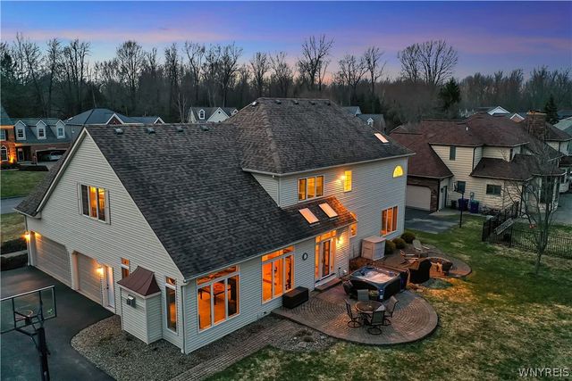 6347 Everwood Court North, Clarence, NY 14051