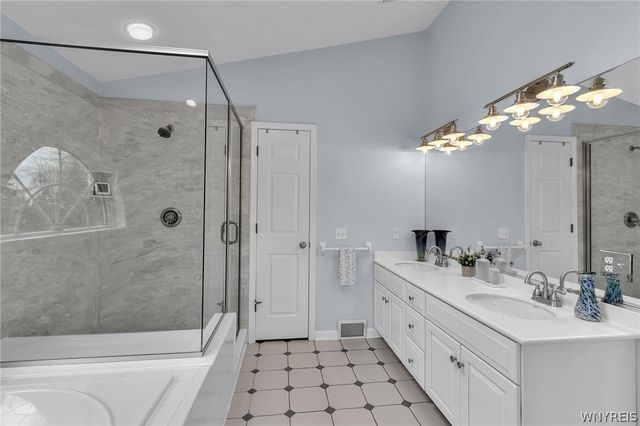 6347 Everwood Court North, Clarence, NY 14051