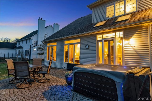 6347 Everwood Court North, Clarence, NY 14051