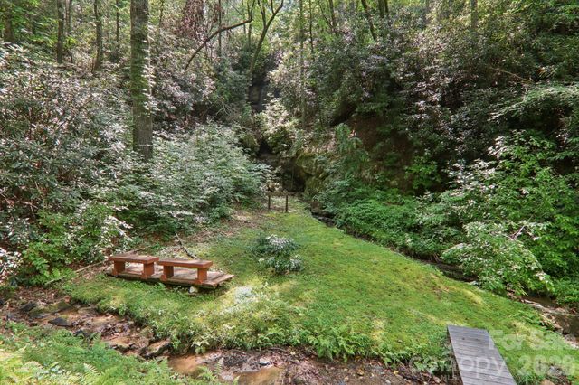 1063 Swiss Pine Lake Drive, Spruce Pine, NC 28777